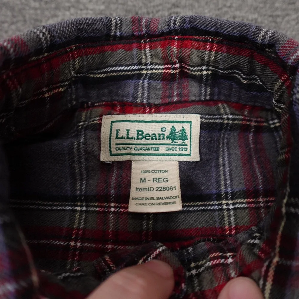 L.L.Bean Shirt Mens Medium Gray Plaid Flannel‎ Long Sleeve Button Up Casual